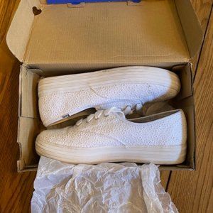 Keds women's eyelet triple sole shoes